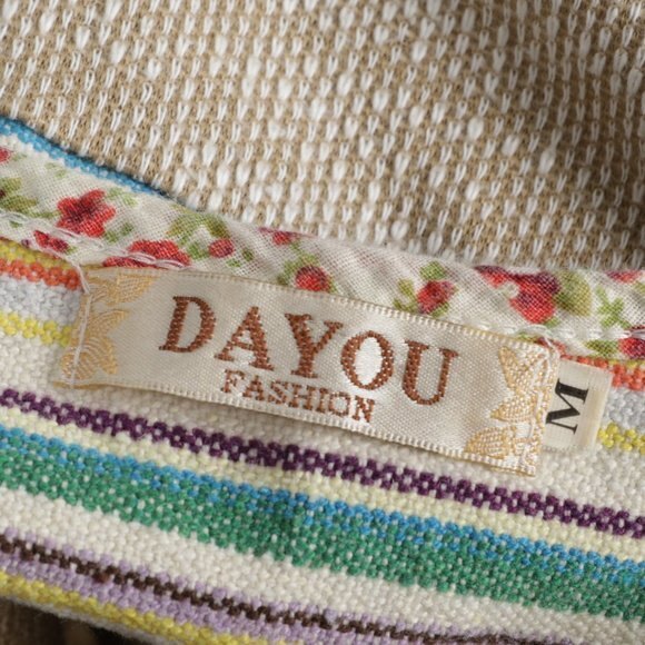 Dayou Fashion Woven Top Has Floral Trim size M - Picture 14 of 14